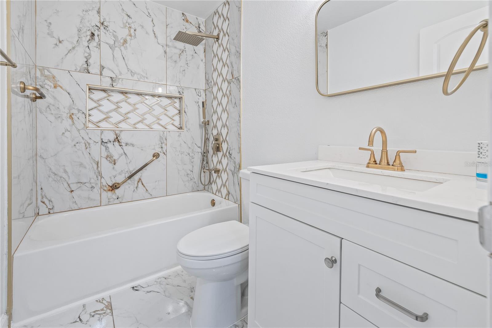 Image 31 of 50 For 4318 1st Avenue S