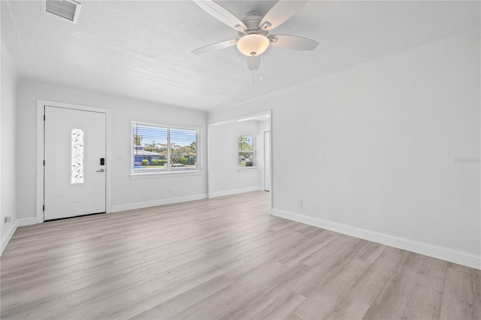 Image 9 of 50 For 4318 1st Avenue S