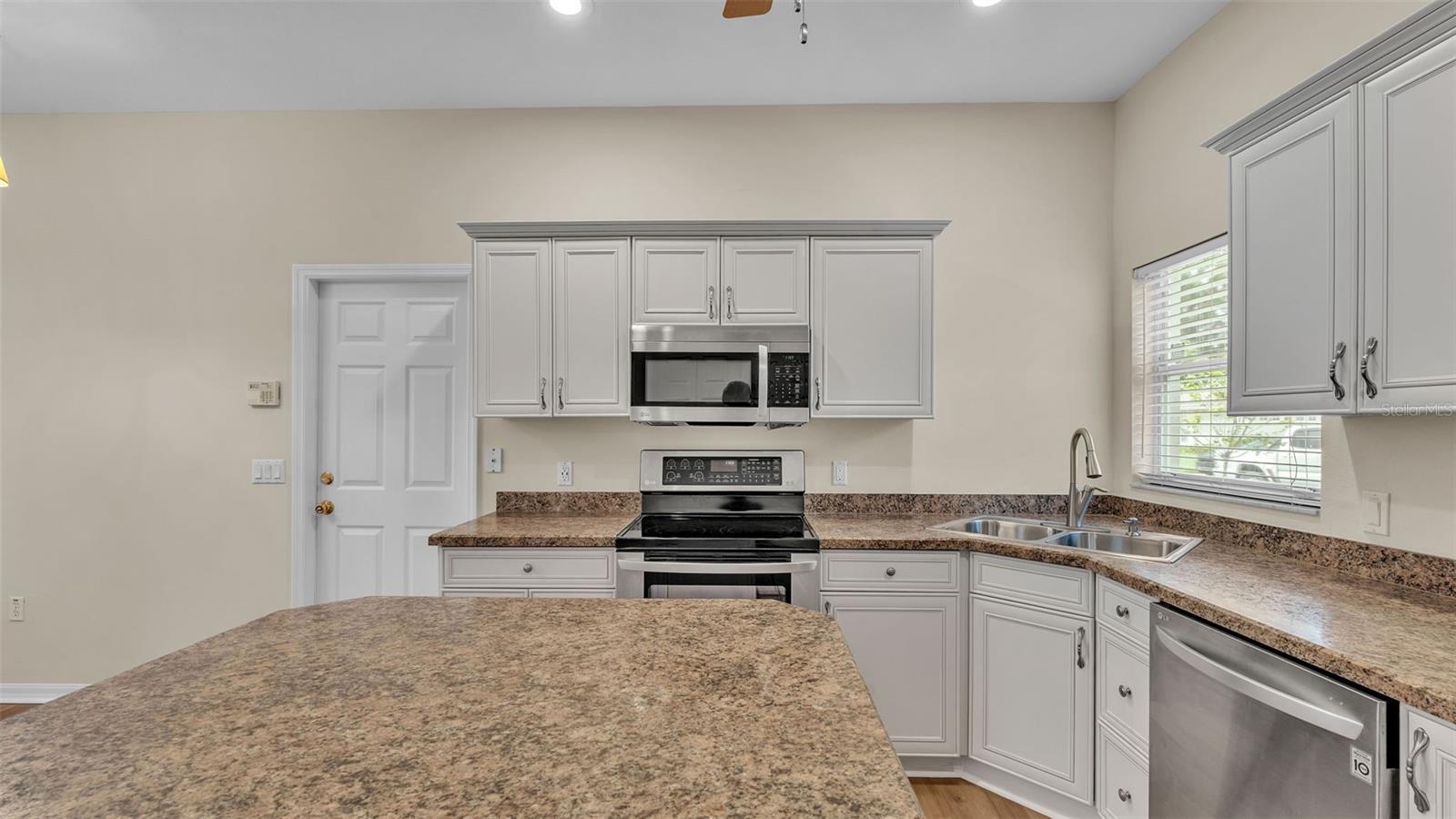 Image 14 of 55 For 4445 Pebble Pointe Drive