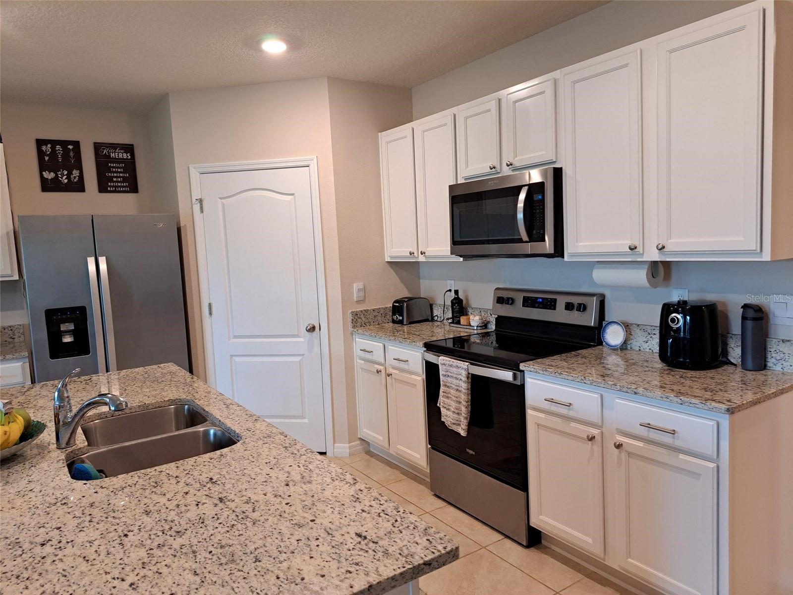 Image 10 of 36 For 11356 Amber Ridge Dr