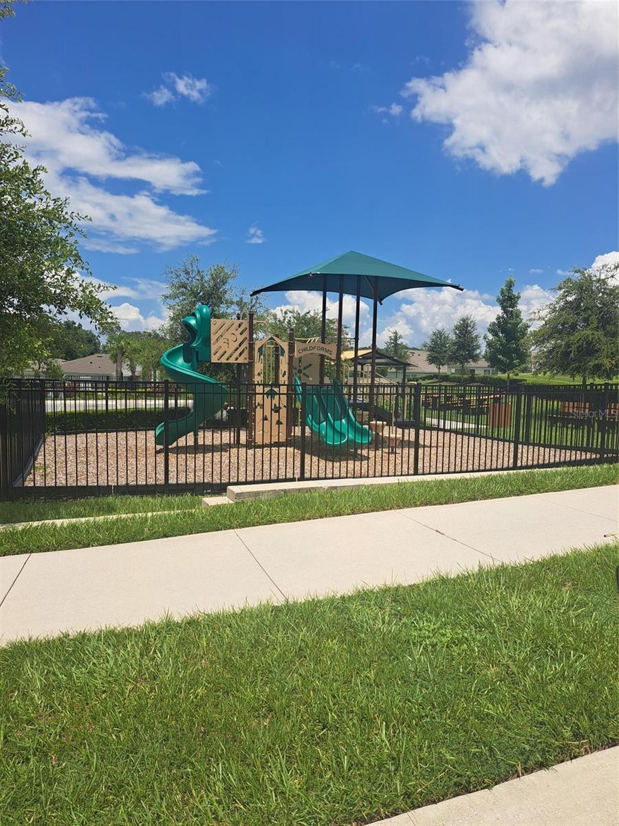Image 4 of 36 For 11356 Amber Ridge Dr