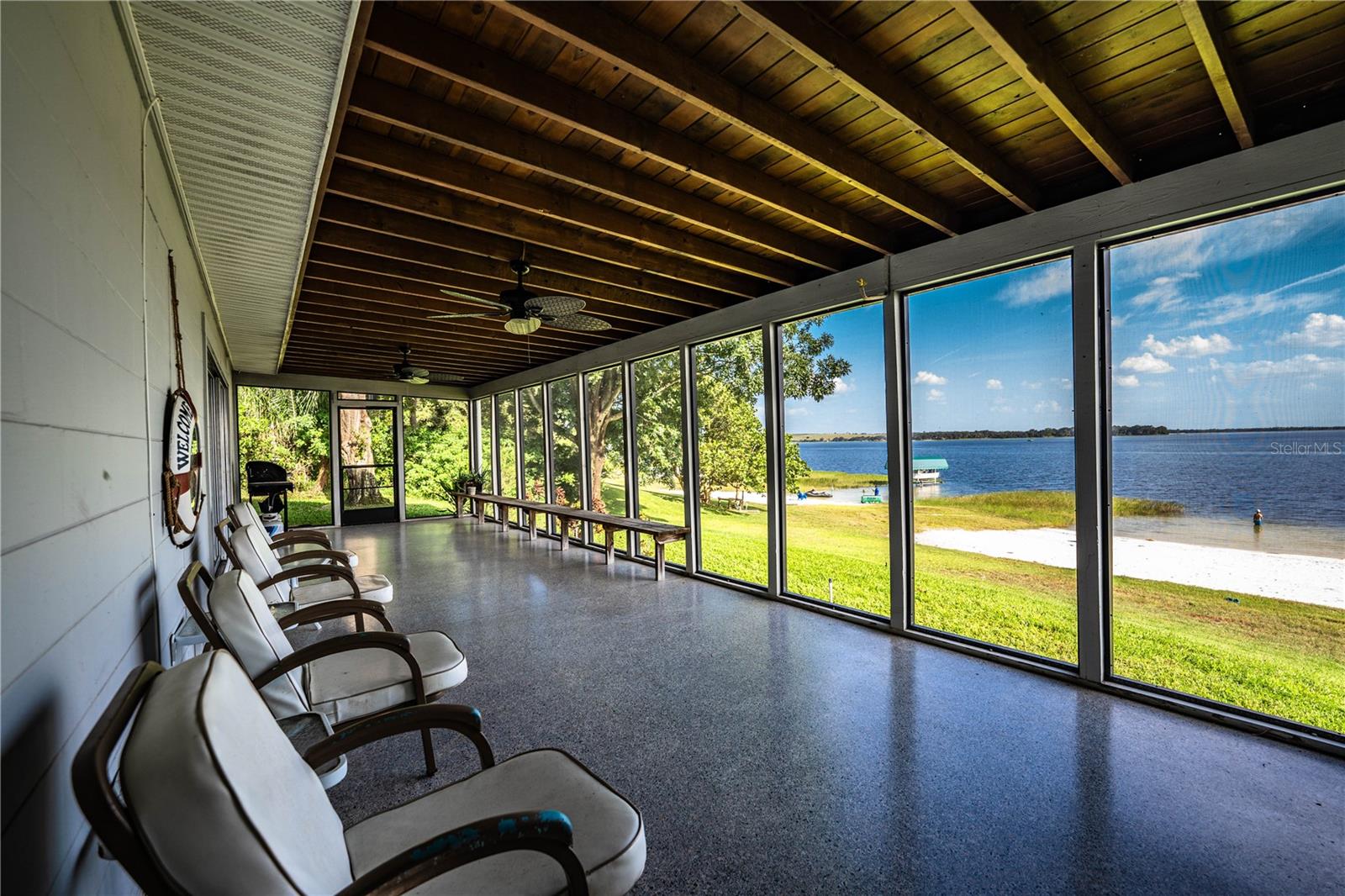 Image 36 of 46 For 1702 Scenic Highway