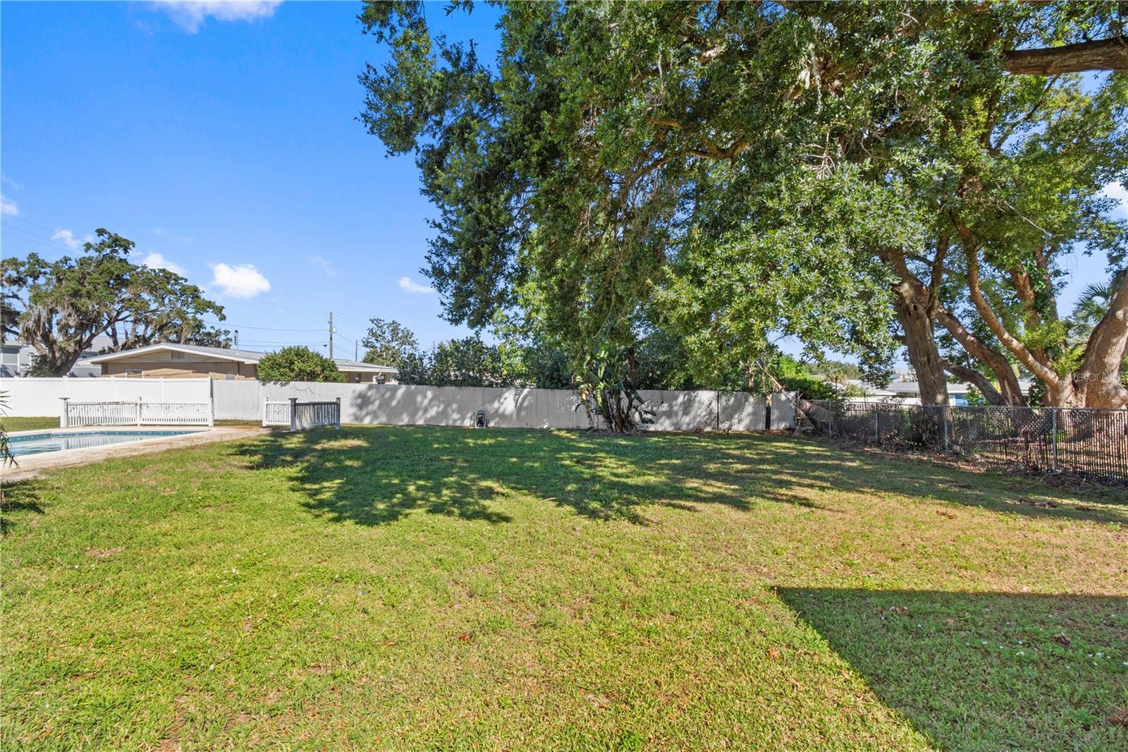 Image 39 of 44 For 2200 21st Street Nw