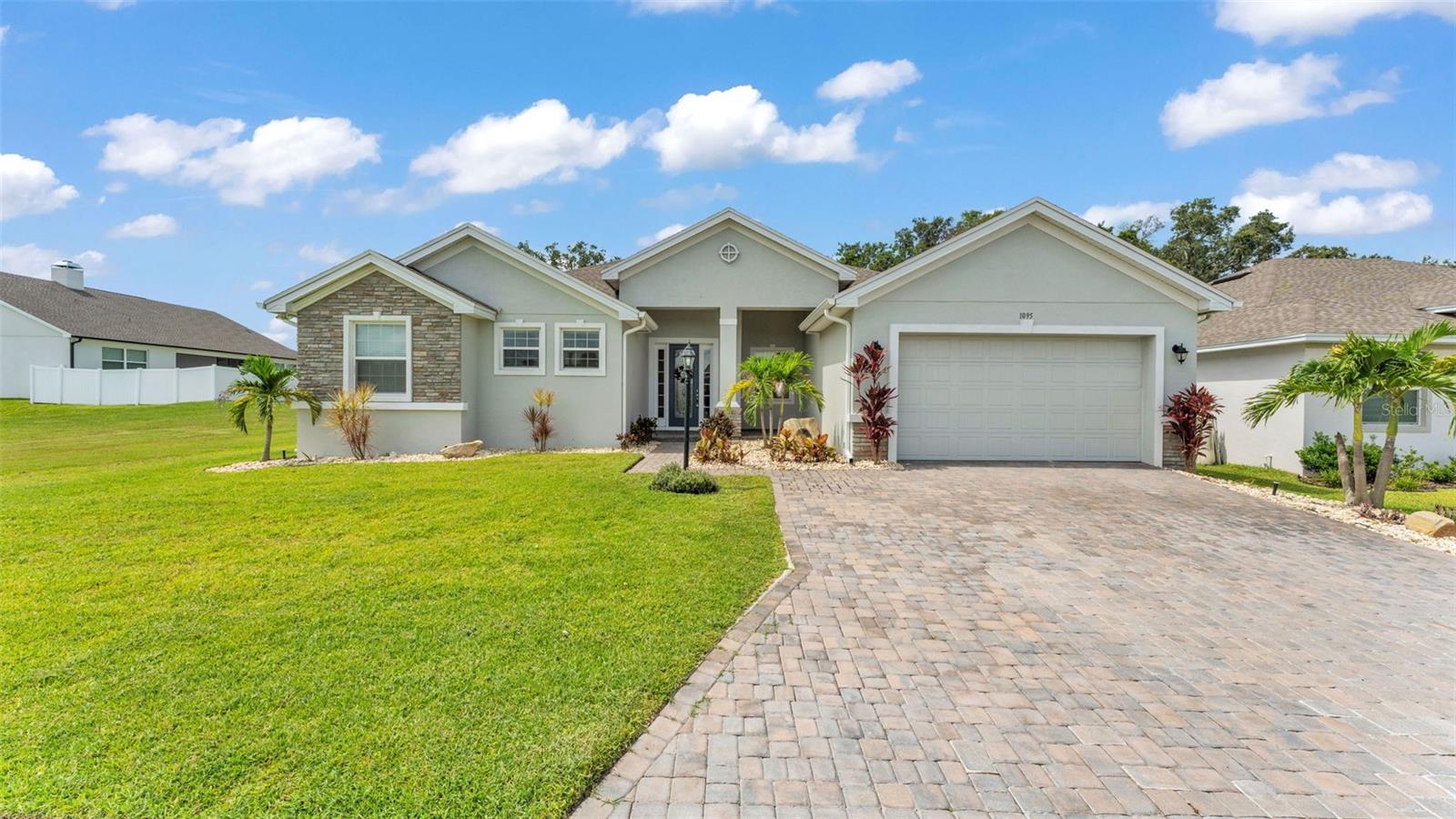 Details for 1095 Woodland Oaks Drive, LAKELAND, FL 33813