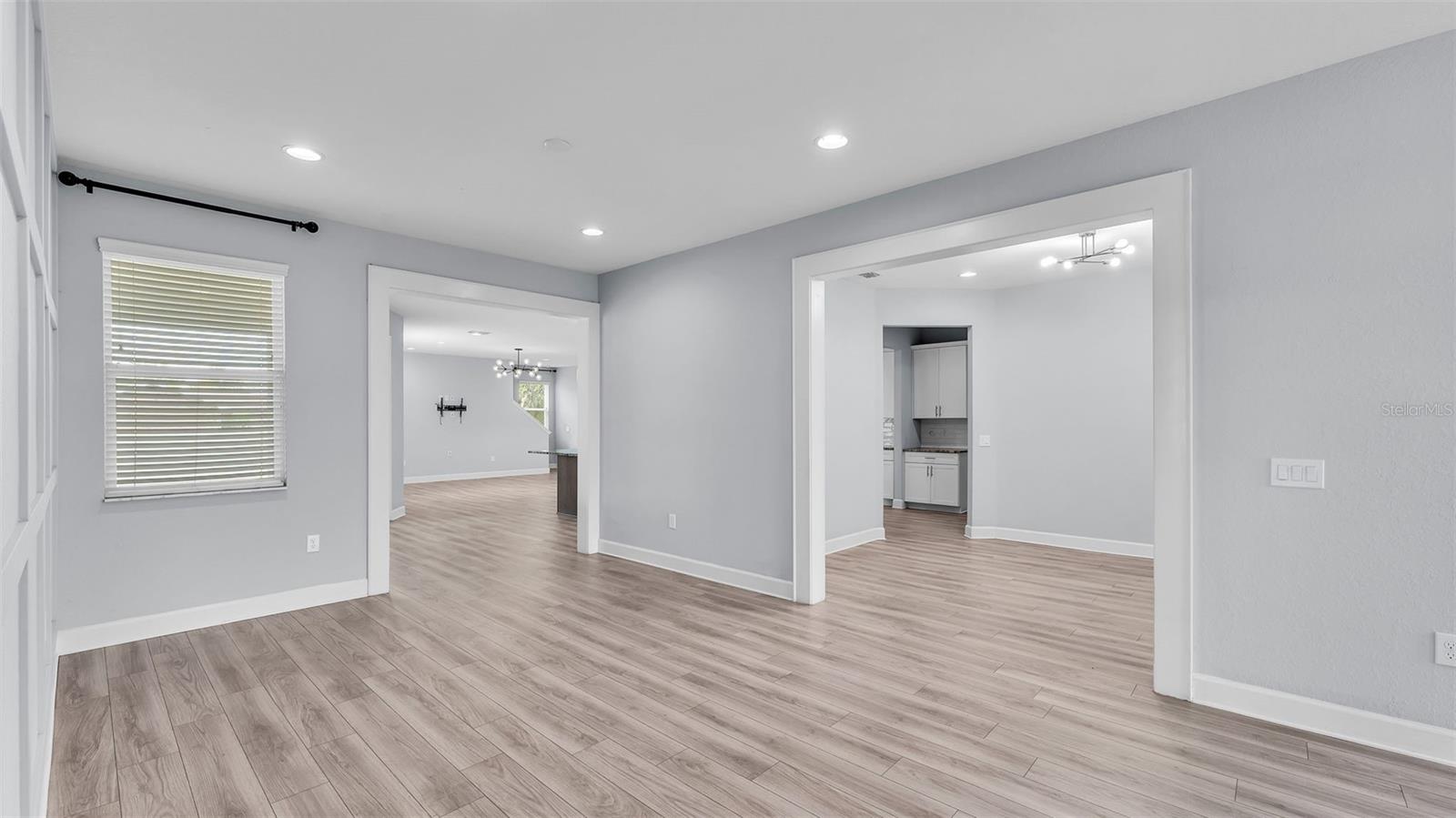 Image 17 of 62 For 1095 Woodland Oaks Drive