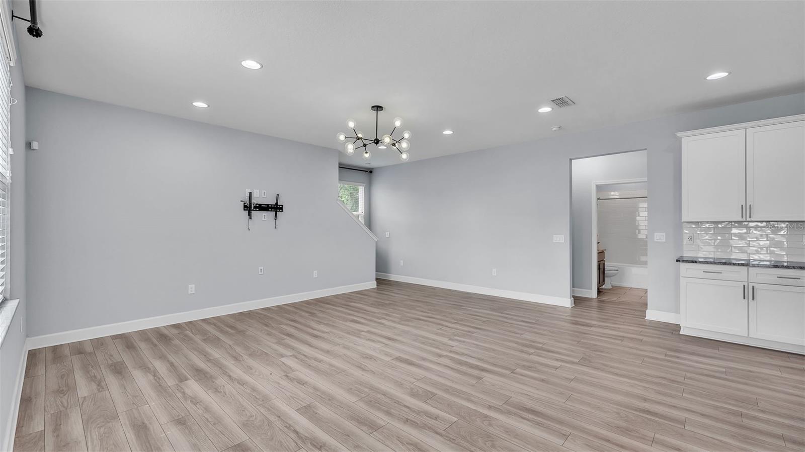 Image 28 of 62 For 1095 Woodland Oaks Drive
