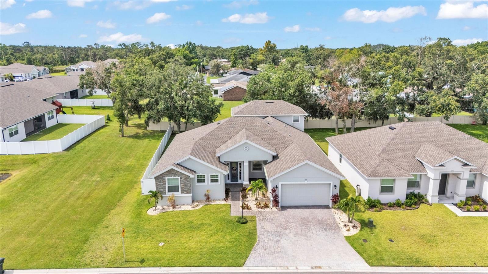 Image 4 of 62 For 1095 Woodland Oaks Drive