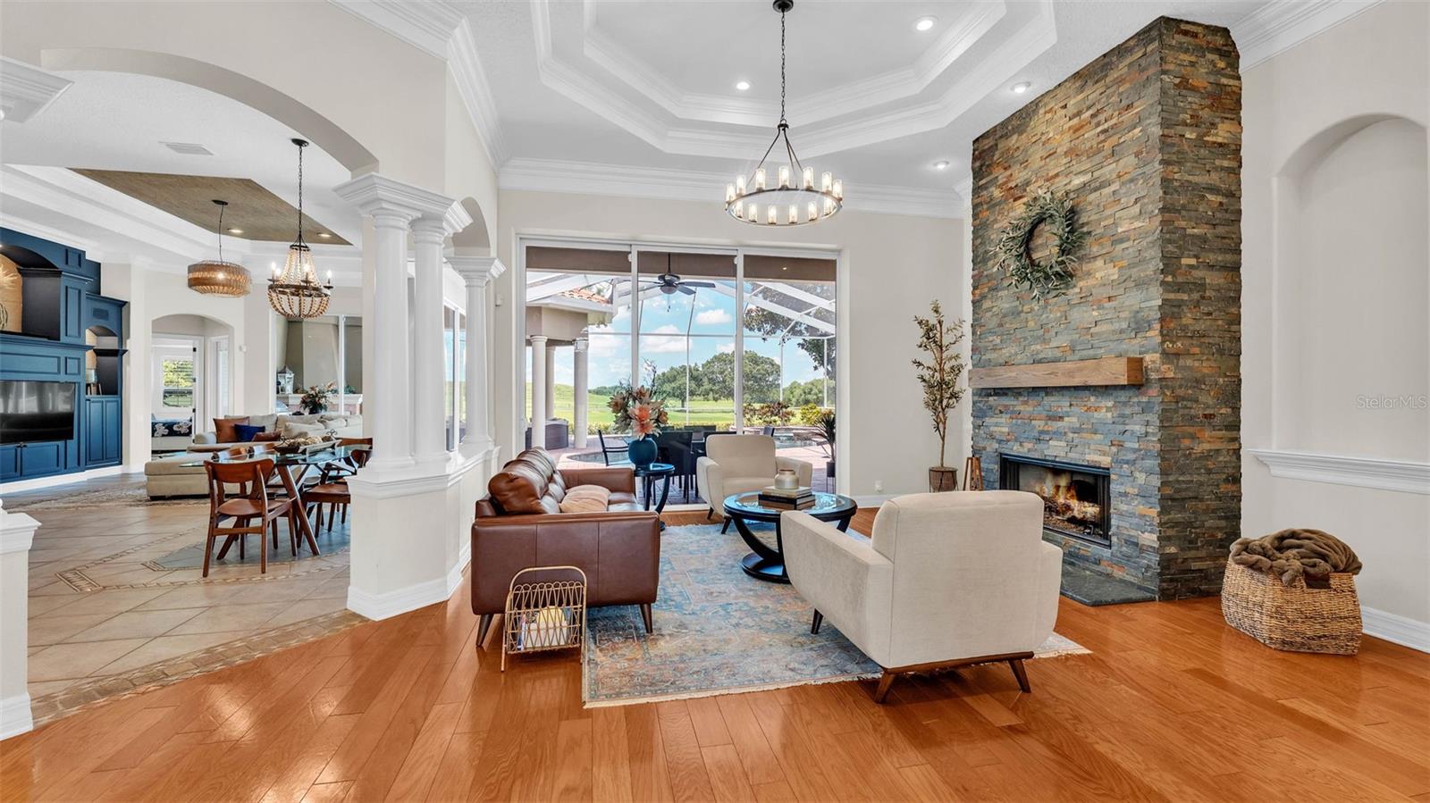 Image 12 of 93 For 745 Whisper Woods Drive