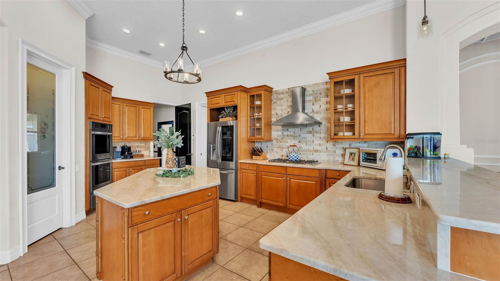 Image 14 of 93 For 745 Whisper Woods Drive