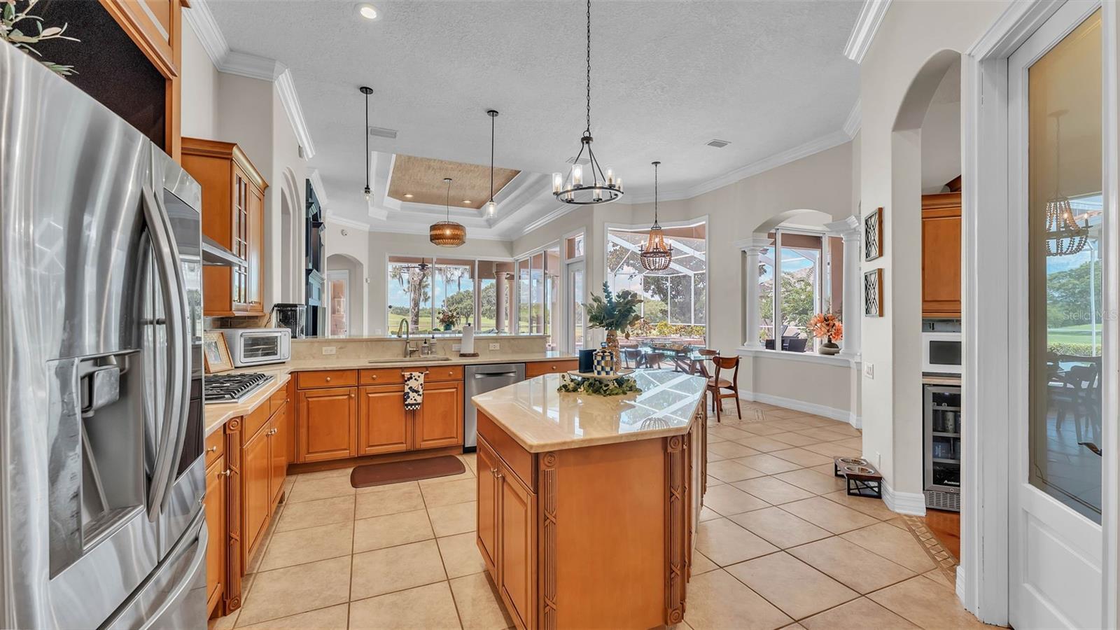 Image 18 of 93 For 745 Whisper Woods Drive