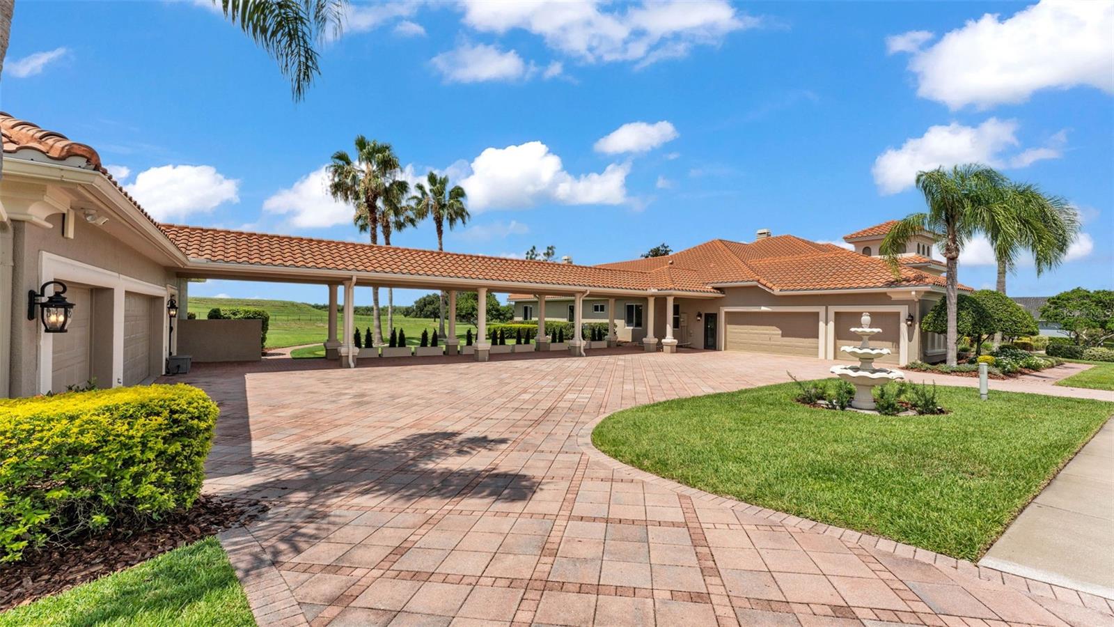 Image 3 of 93 For 745 Whisper Woods Drive