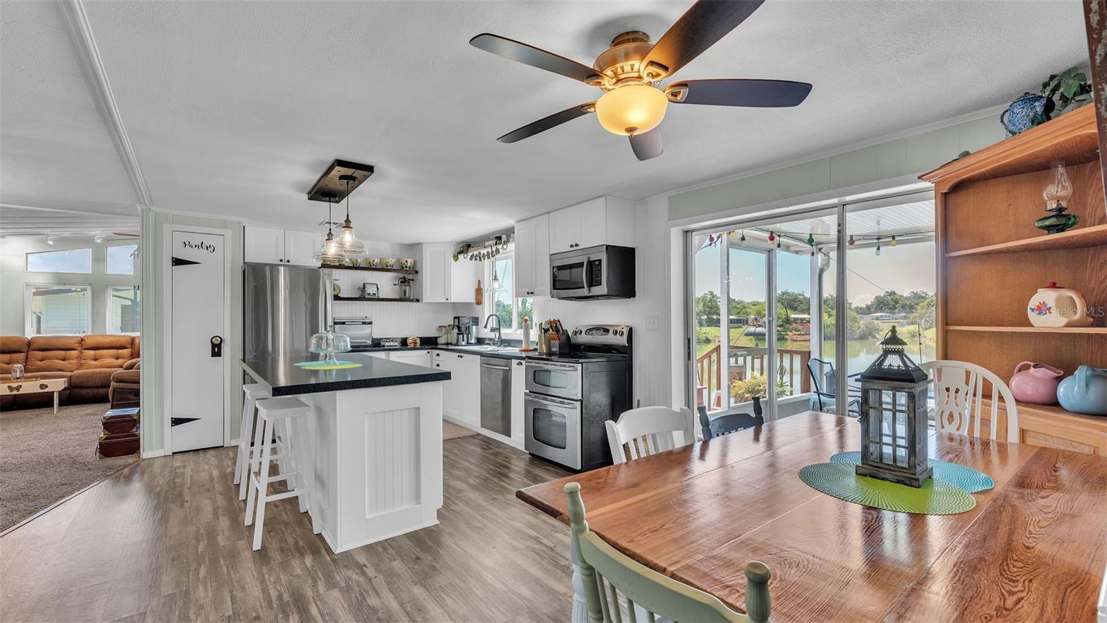 Image 14 of 54 For 2055 S Floral Ave  164
