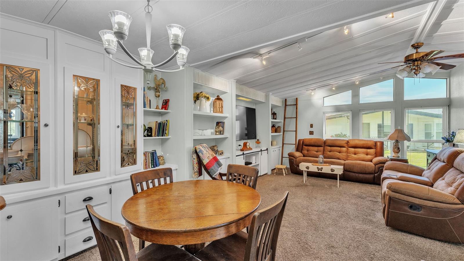 Image 31 of 54 For 2055 S Floral Ave  164