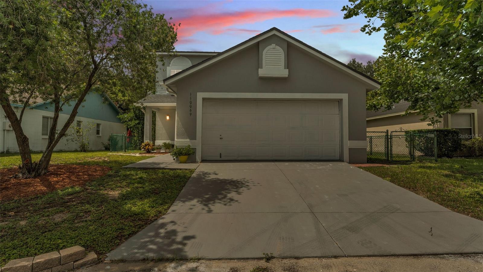 Image 2 of 40 For 1100 Lowry Avenue 69