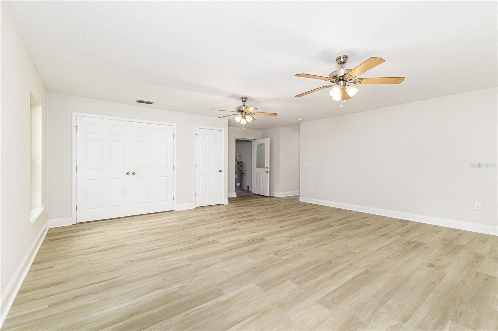 Image 11 of 31 For 537 Heather Court