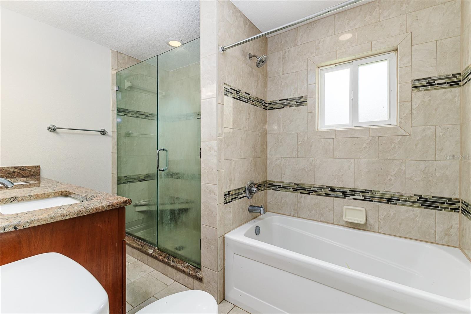 Image 13 of 31 For 537 Heather Court