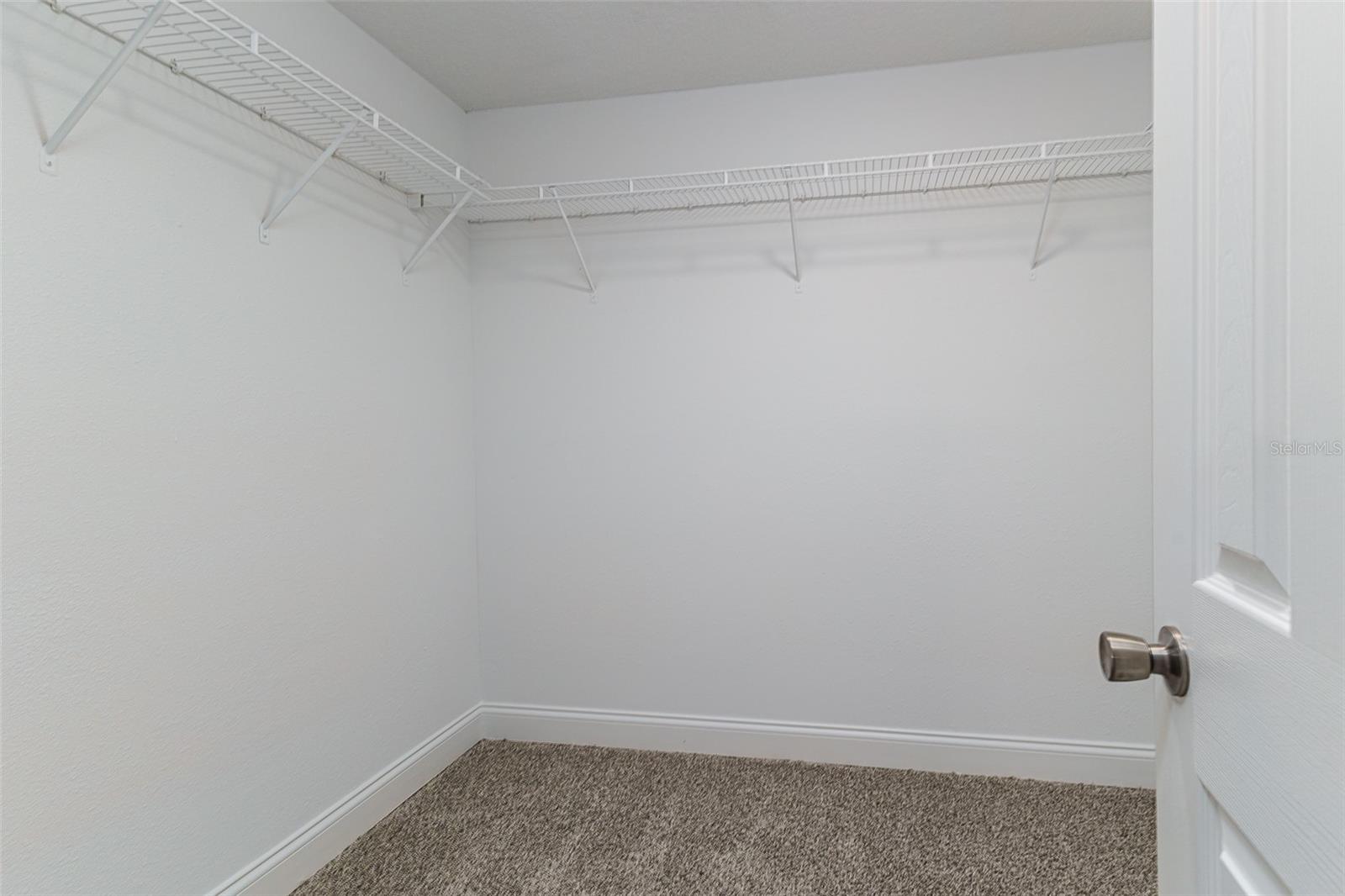 Image 15 of 31 For 537 Heather Court