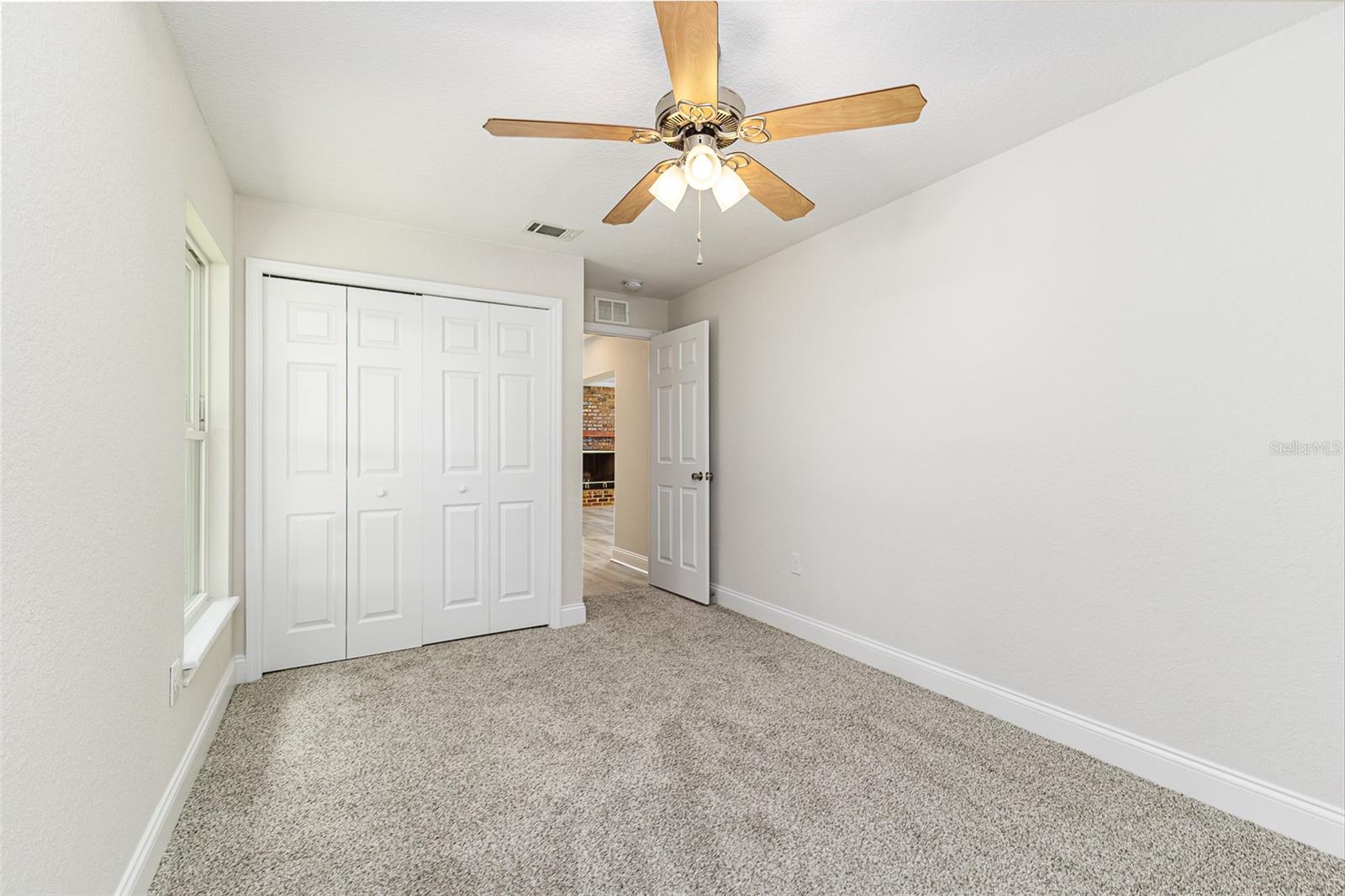 Image 18 of 31 For 537 Heather Court