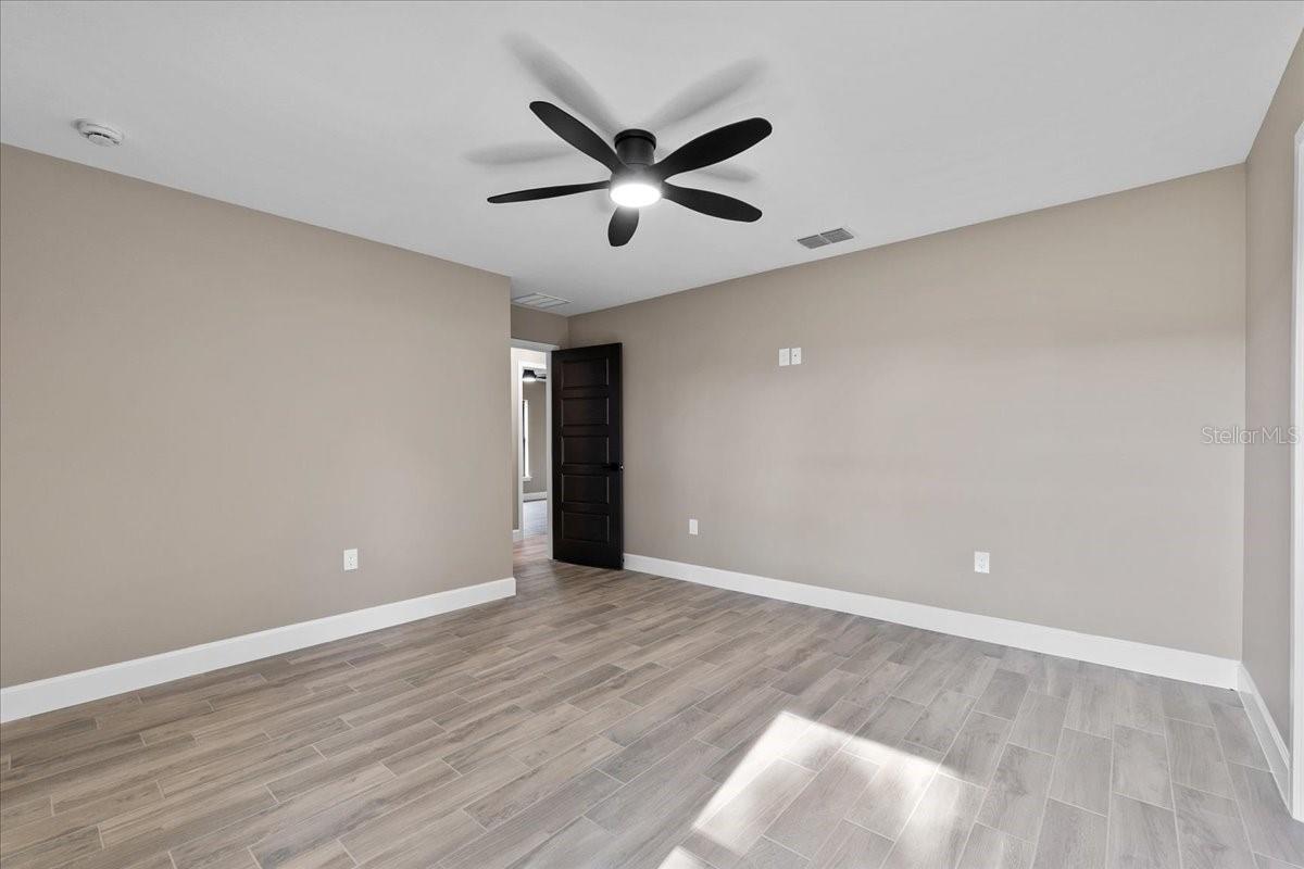 Image 18 of 43 For 3063 Lantana Circle