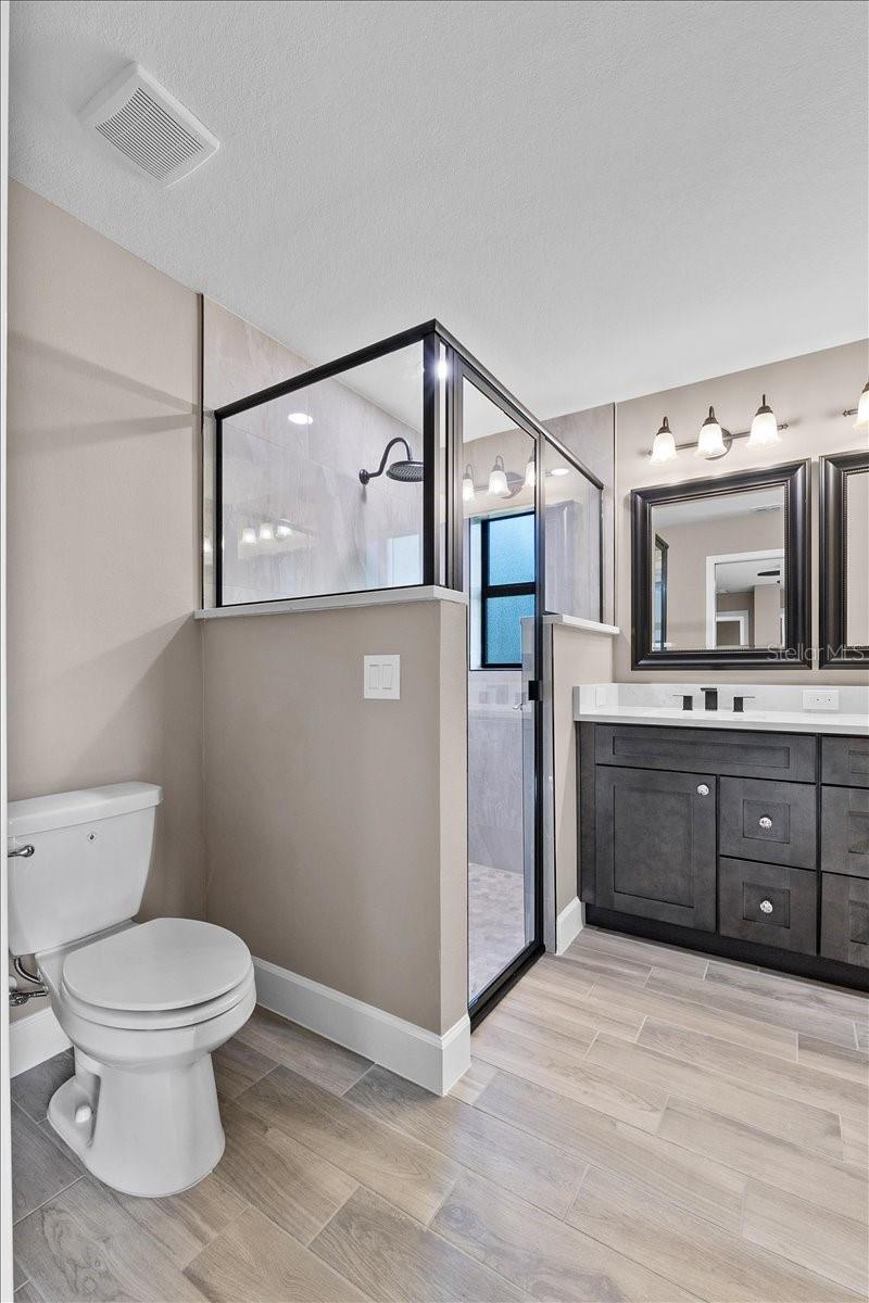 Image 21 of 43 For 3063 Lantana Circle