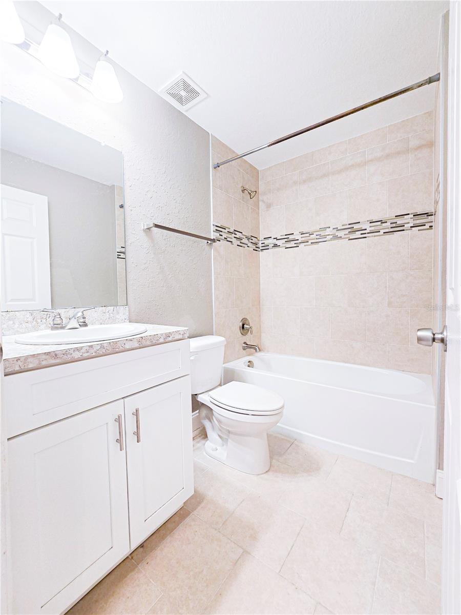 Image 15 of 19 For 640 Grapefruit Avenue A