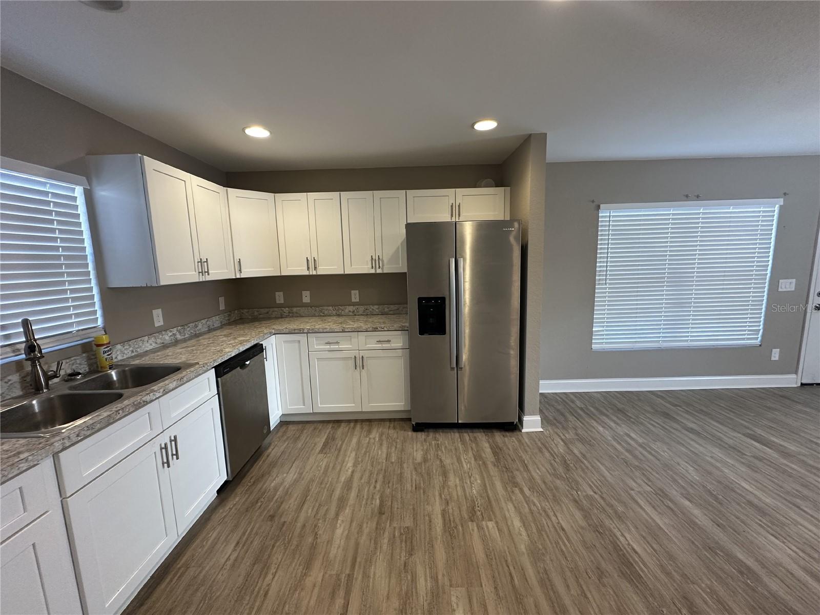 Image 4 of 8 For 640 Grapefruit Avenue A