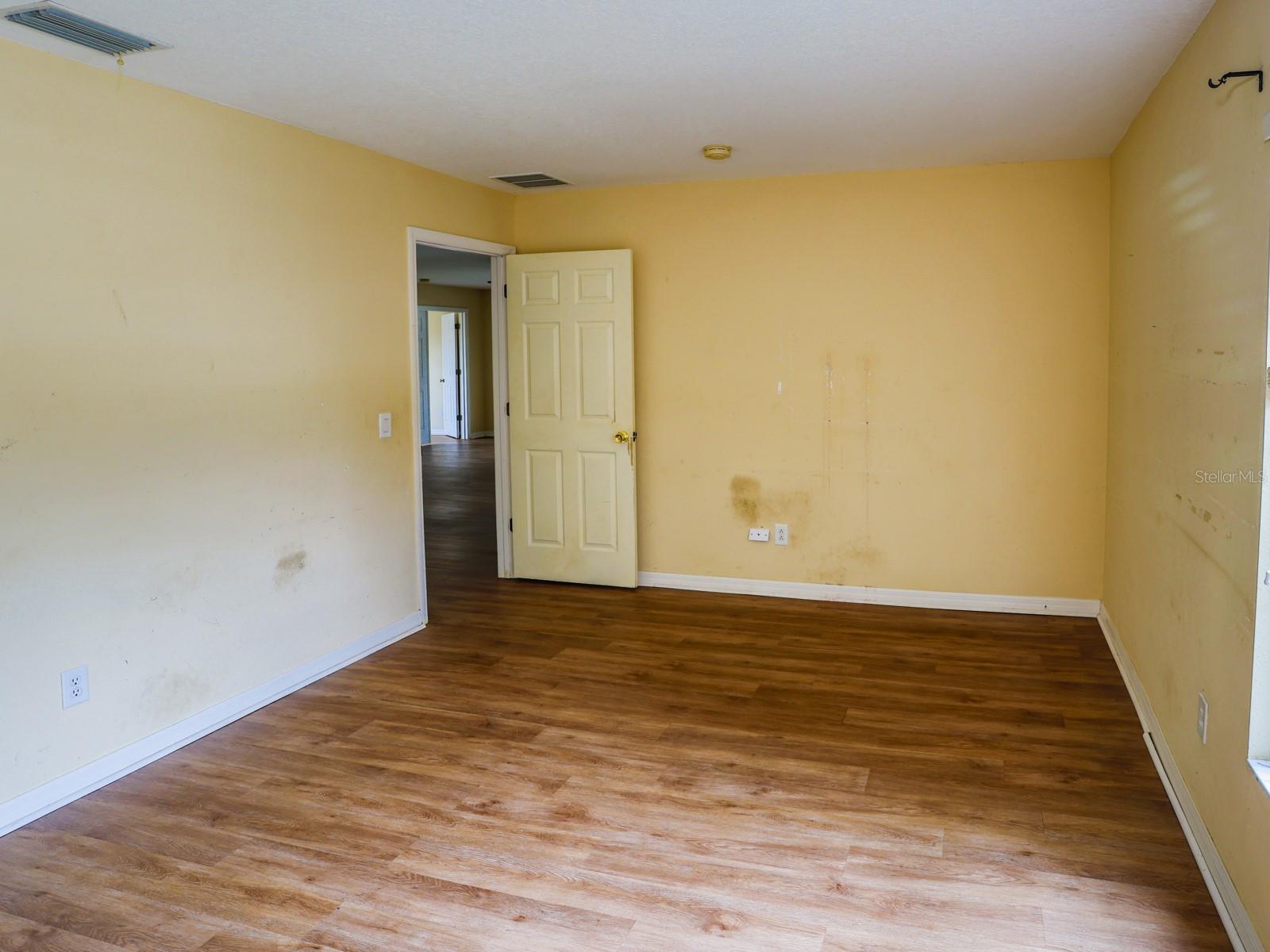 Image 30 of 47 For 1911 Wind Meadows Drive