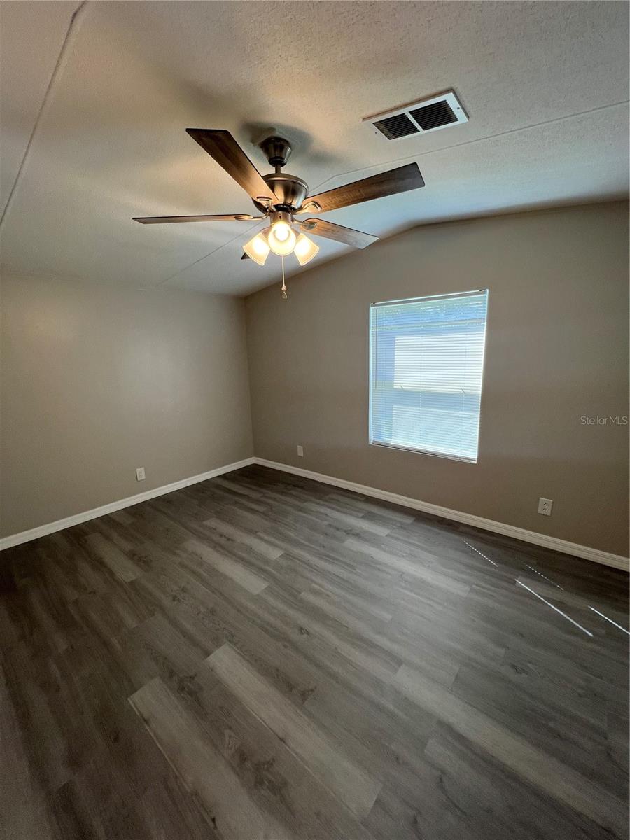 Image 15 of 19 For 2320 Pioneer Drive