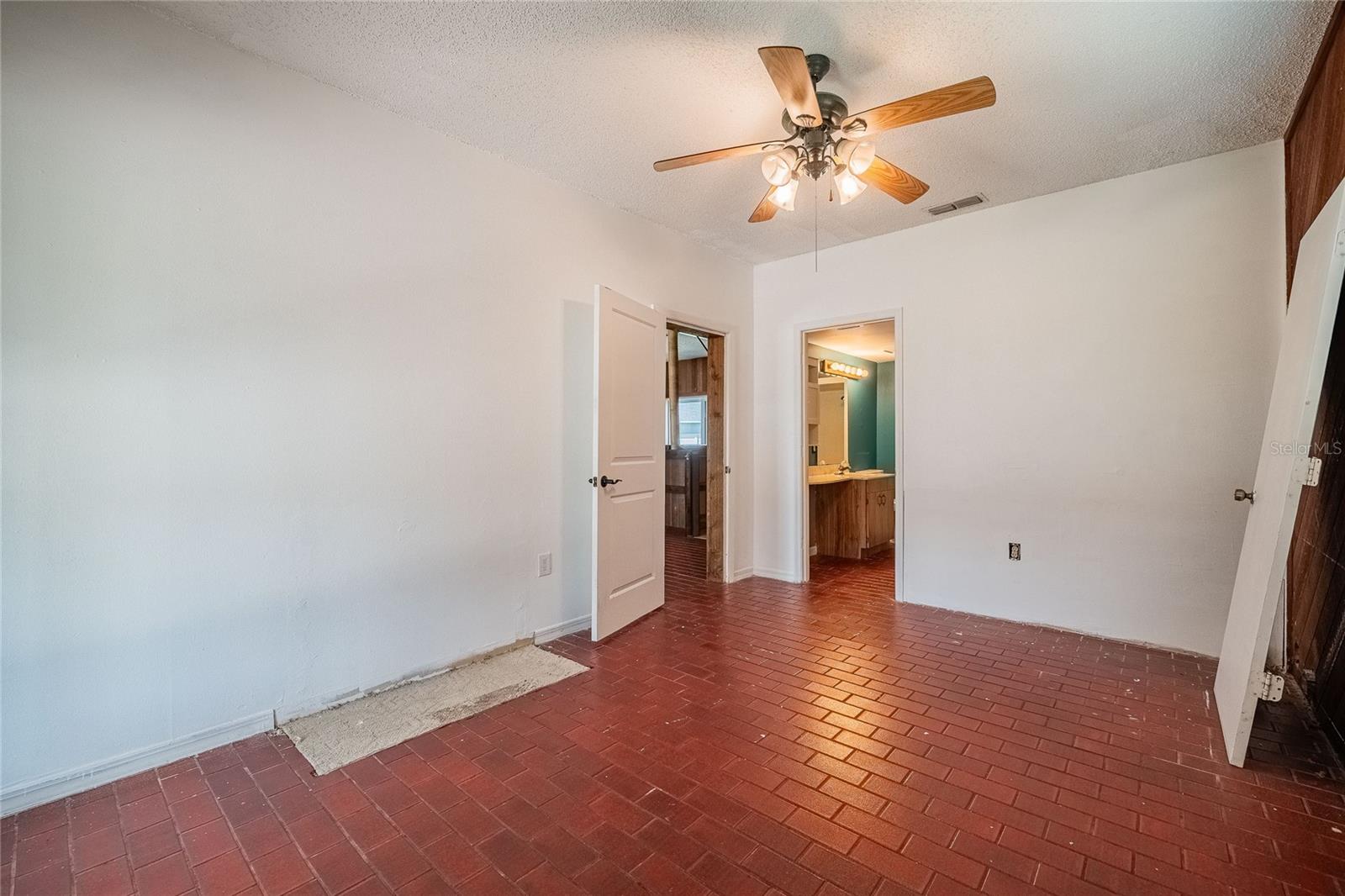 Image 36 of 53 For 252 Brookins Avenue