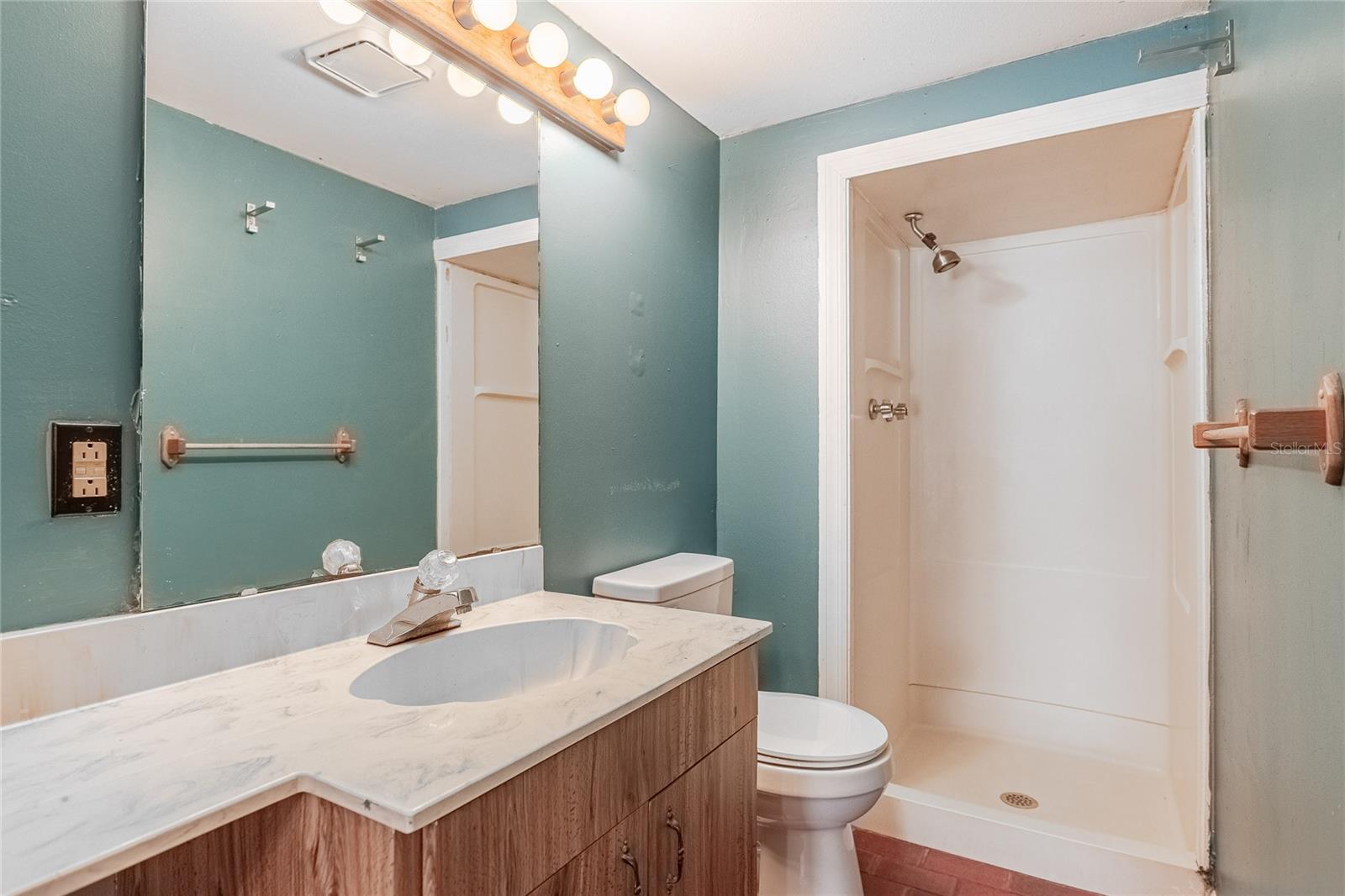 Image 38 of 53 For 252 Brookins Avenue