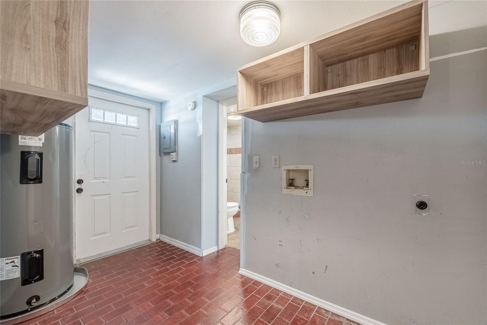 Image 40 of 53 For 252 Brookins Avenue