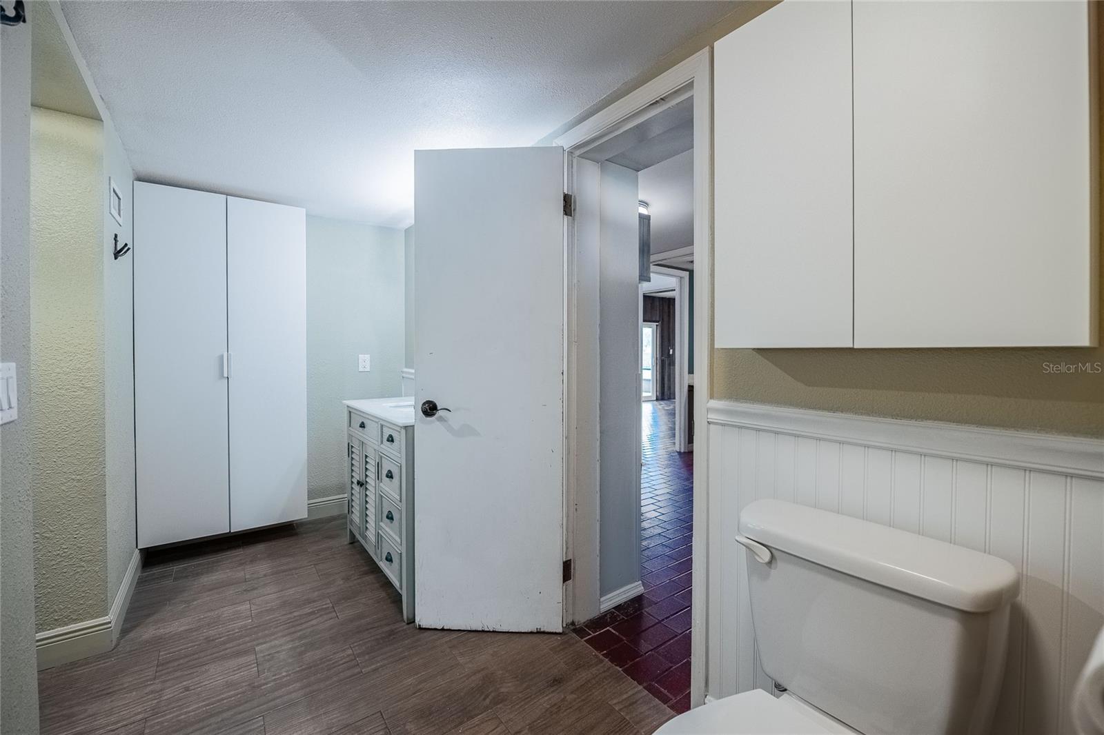 Image 41 of 53 For 252 Brookins Avenue