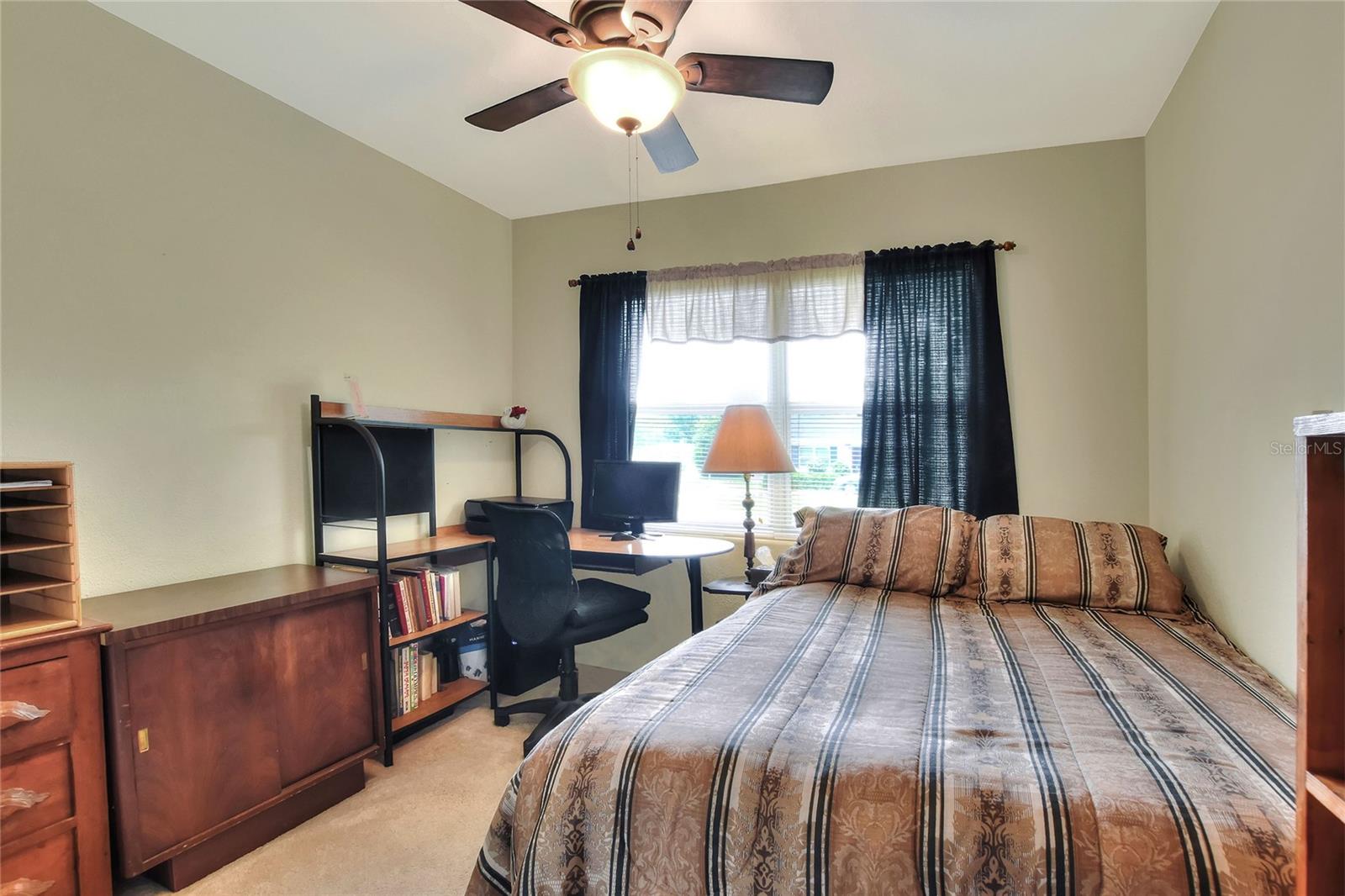 Image 16 of 41 For 726 Susan Drive