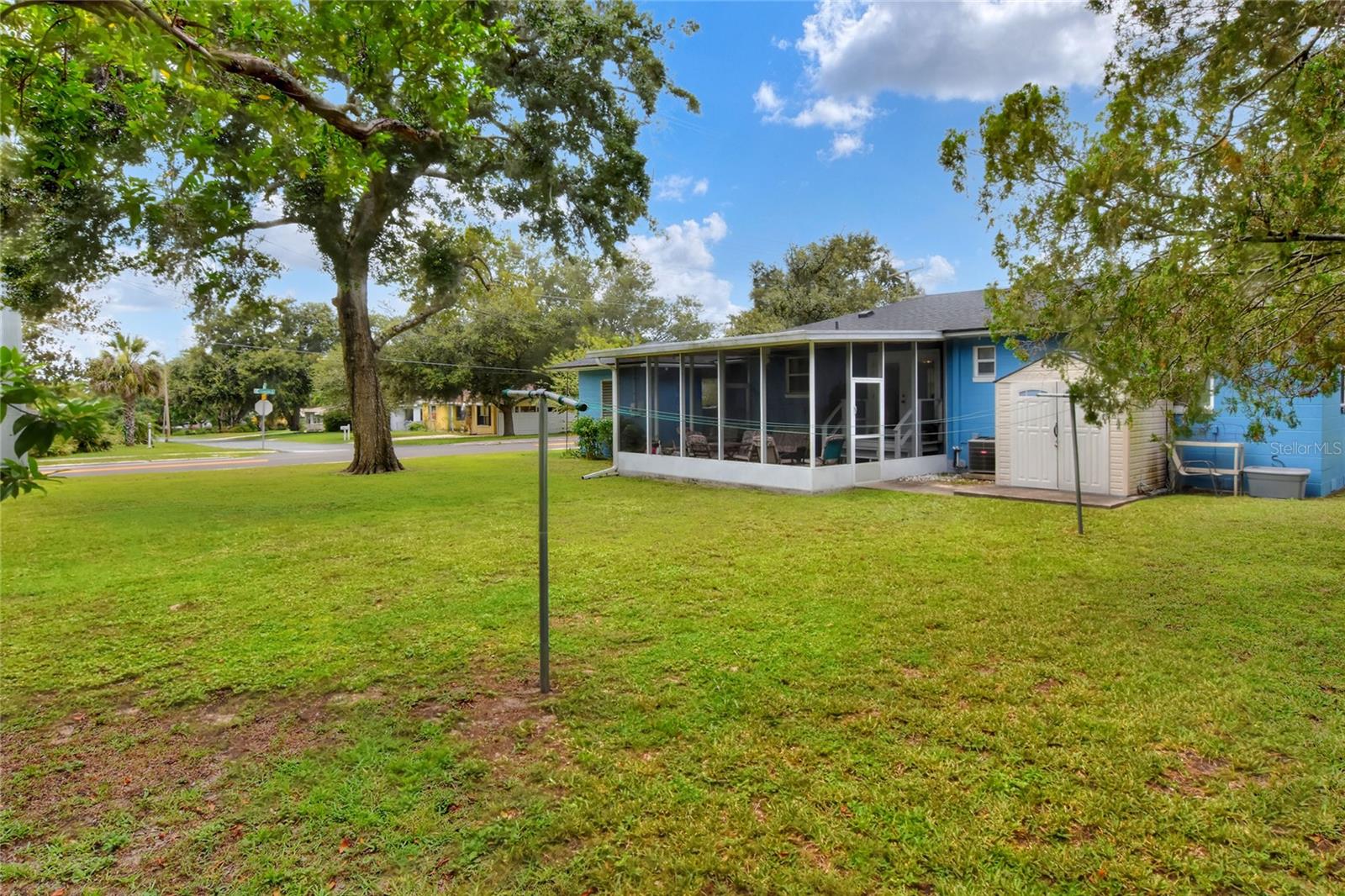 Image 33 of 41 For 726 Susan Drive