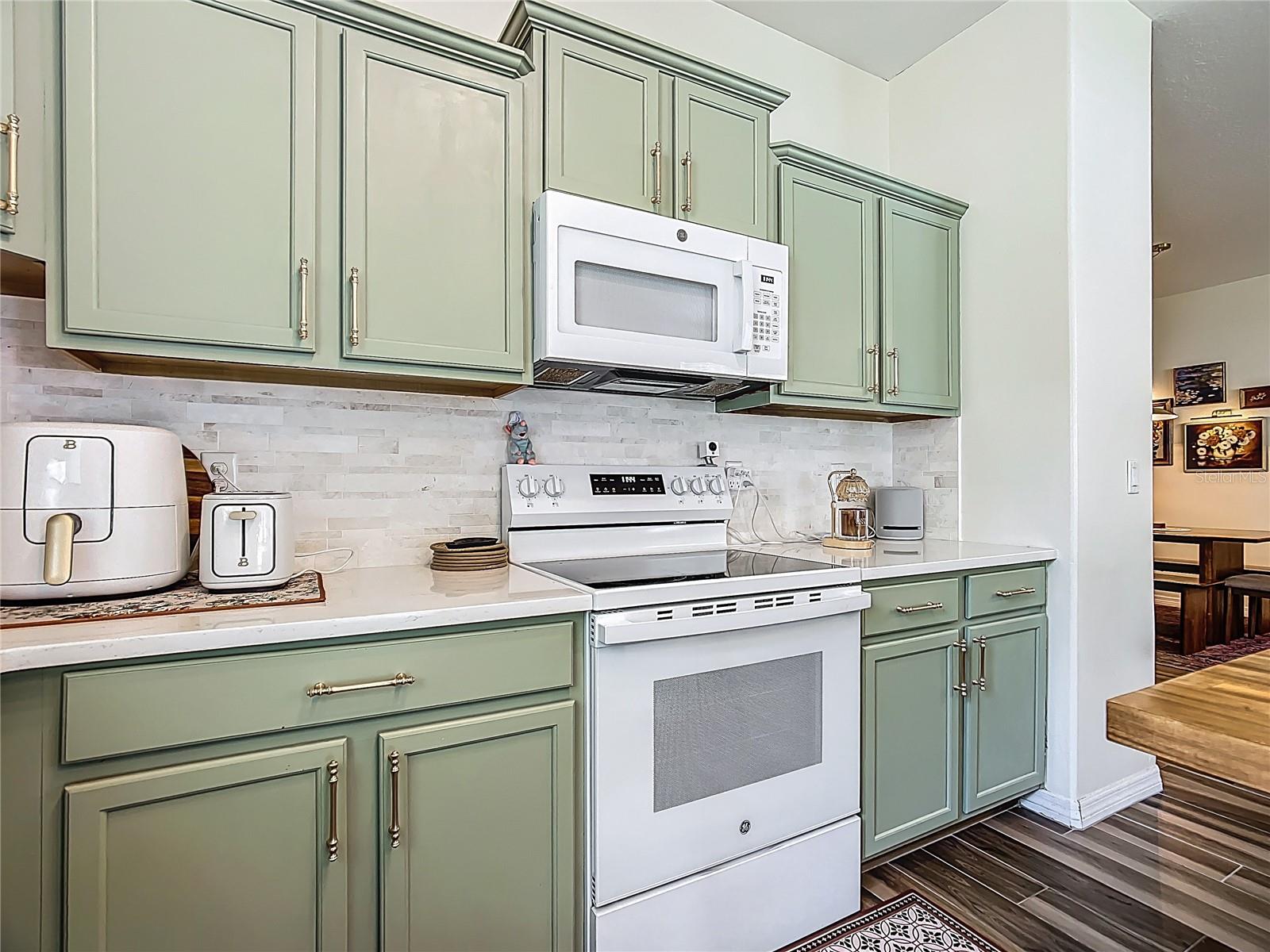 Image 13 of 62 For 4458 Creekside Drive