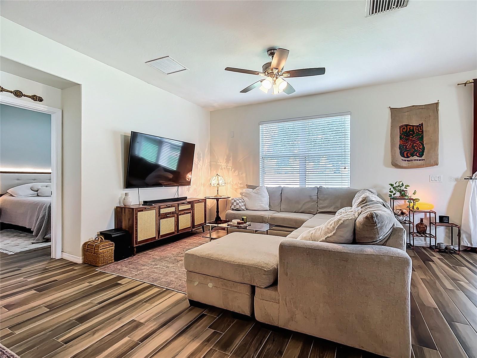 Image 15 of 62 For 4458 Creekside Drive