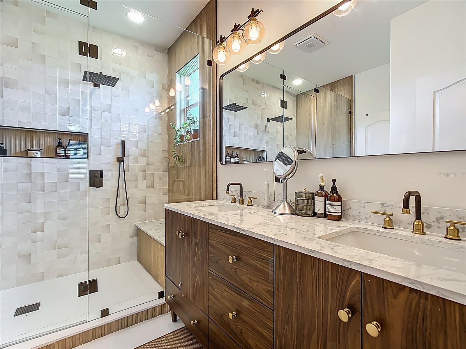 Image 20 of 62 For 4458 Creekside Drive