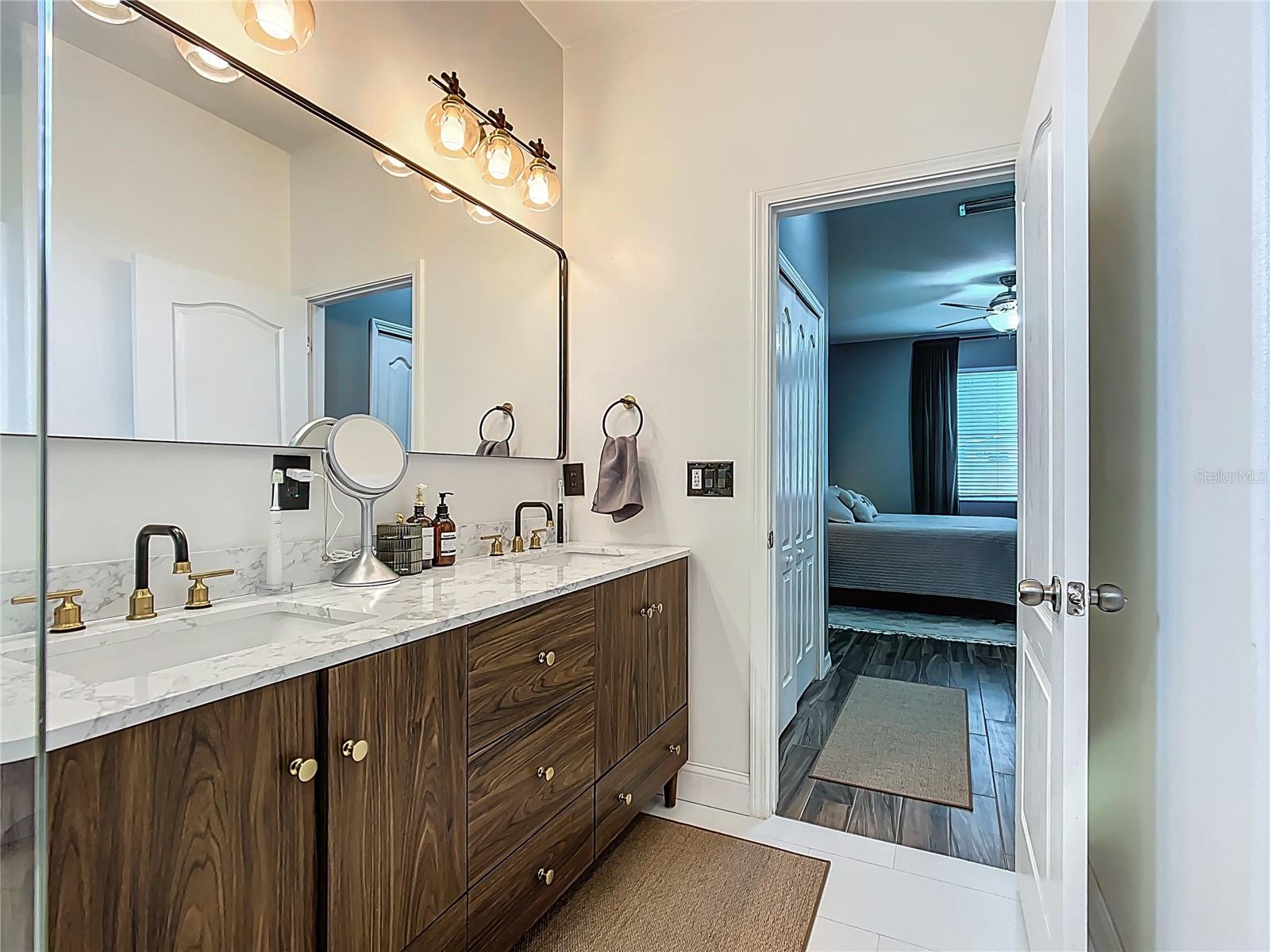 Image 23 of 62 For 4458 Creekside Drive