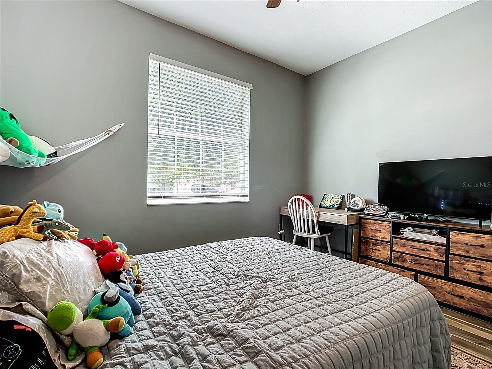Image 25 of 62 For 4458 Creekside Drive