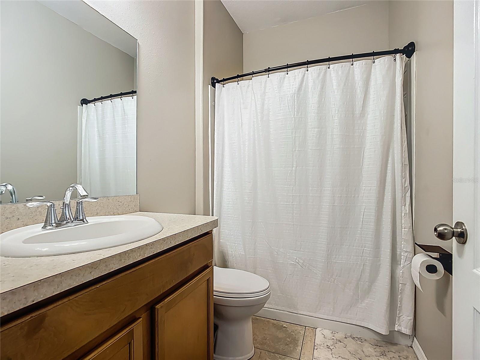 Image 27 of 62 For 4458 Creekside Drive