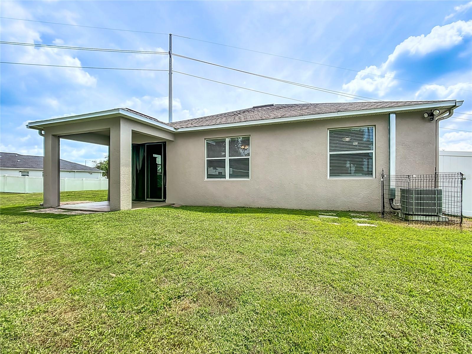 Image 39 of 62 For 4458 Creekside Drive