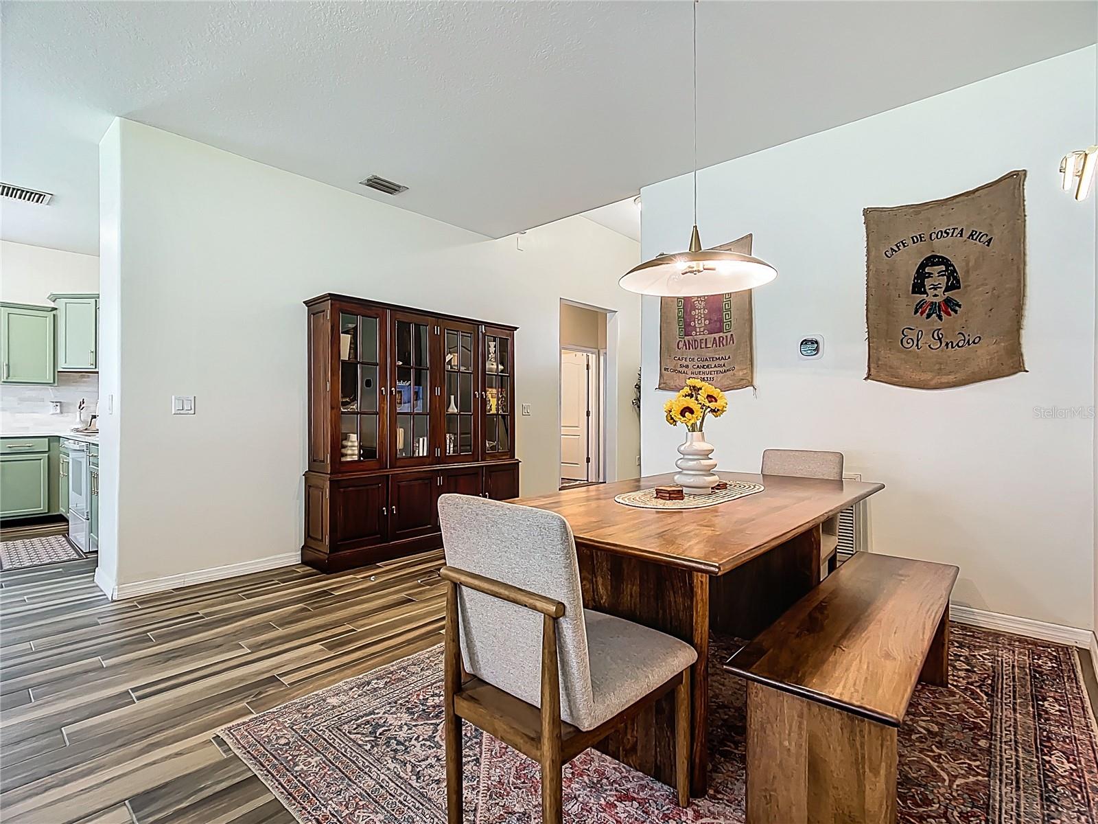 Image 5 of 62 For 4458 Creekside Drive