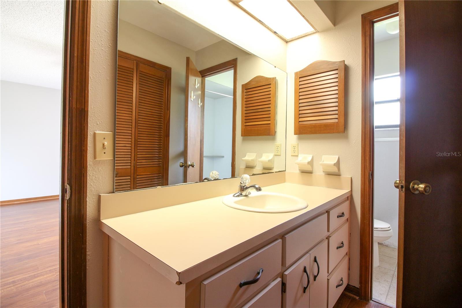 Image 10 of 18 For 6309 Highland Gardens Court