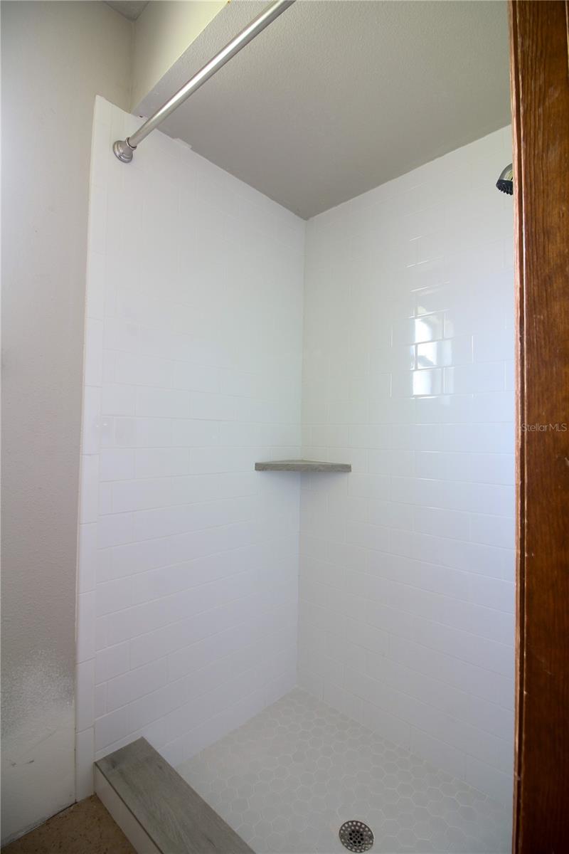 Image 11 of 18 For 6309 Highland Gardens Court
