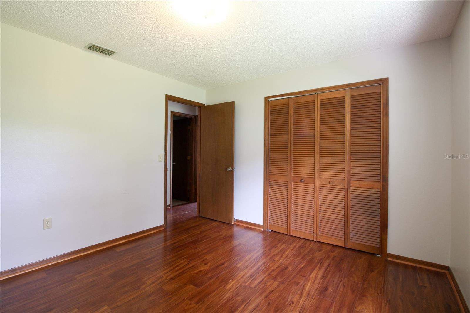 Image 14 of 18 For 6309 Highland Gardens Court