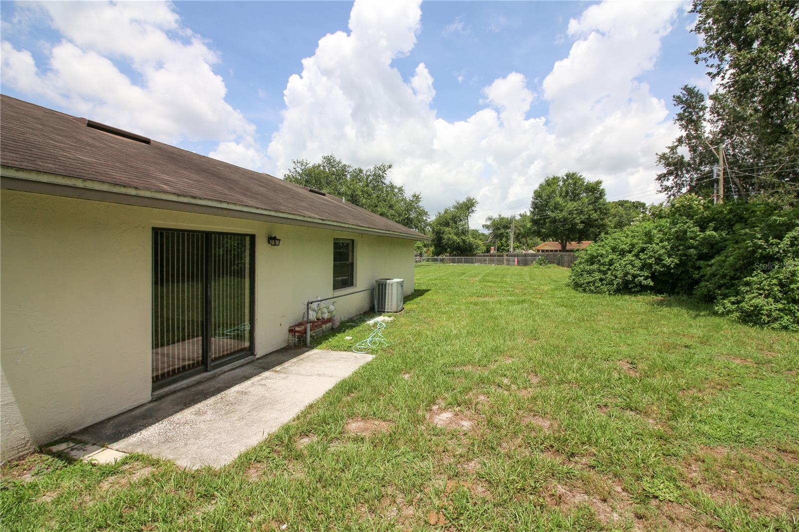 Image 16 of 18 For 6309 Highland Gardens Court