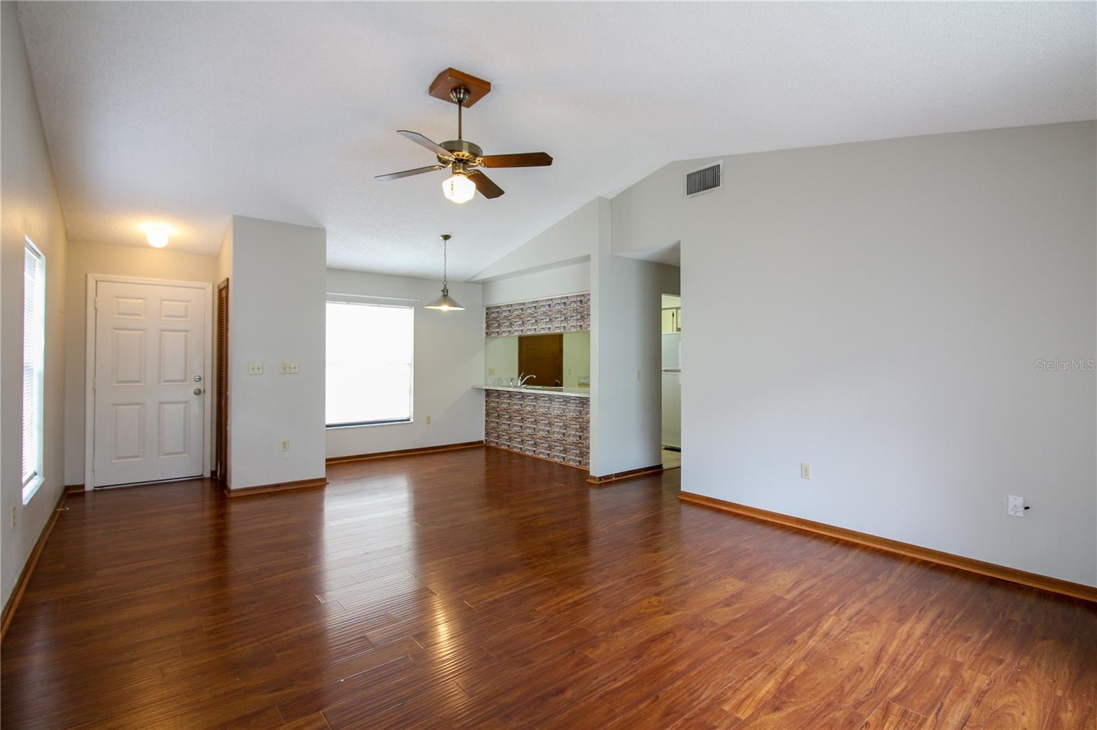 Image 3 of 18 For 6309 Highland Gardens Court