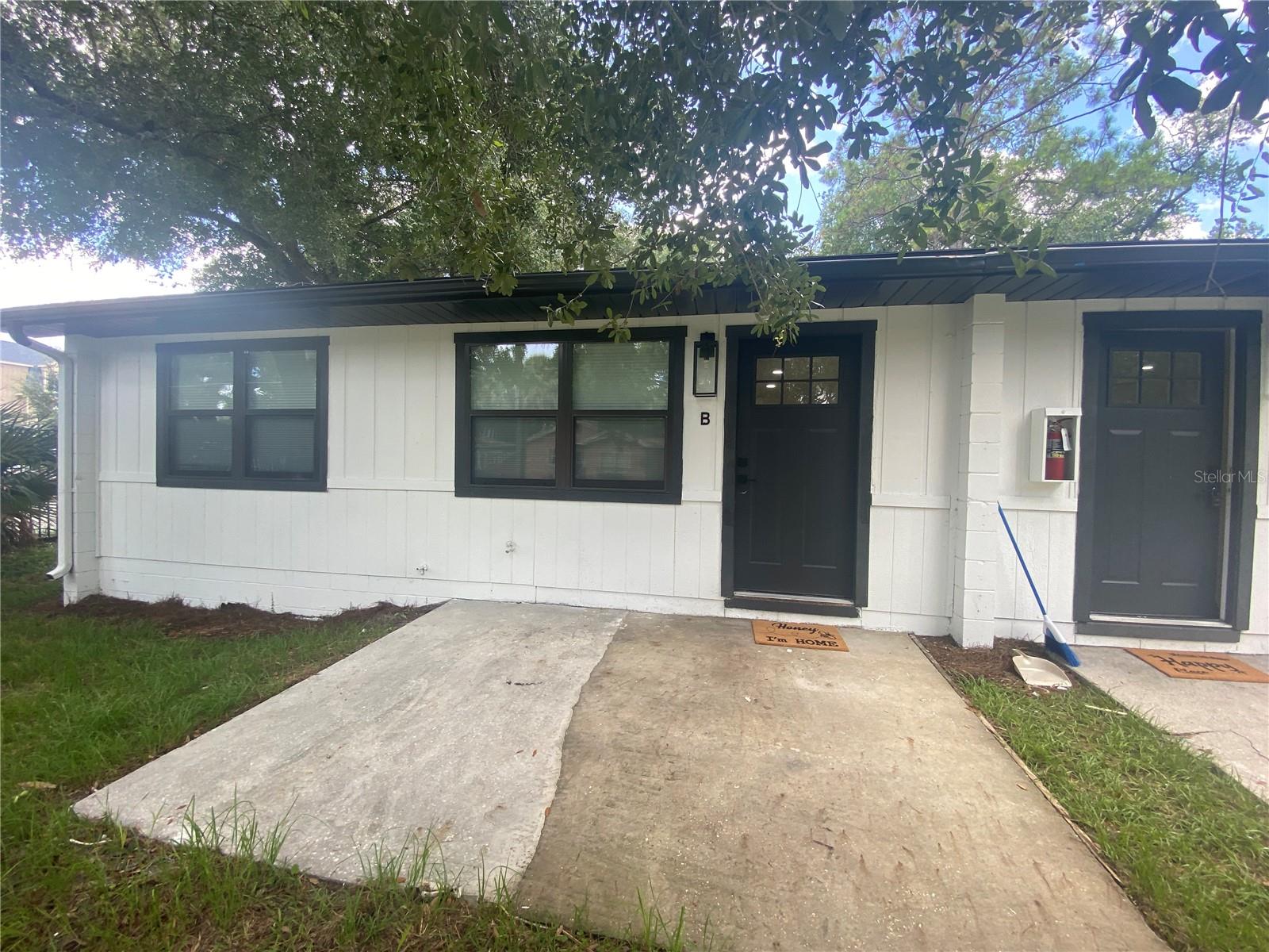 Image 2 of 14 For 704 Angelina Lane B