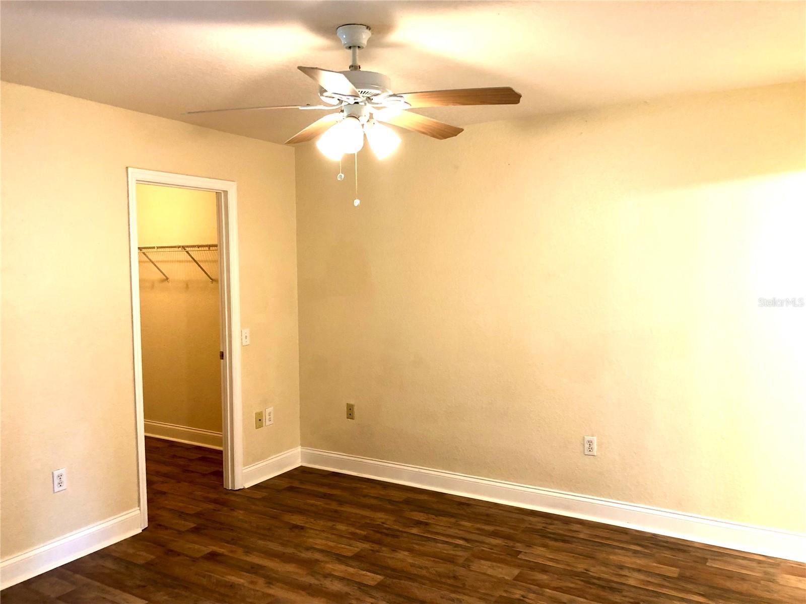 Image 11 of 18 For 1427 Shirley Drive