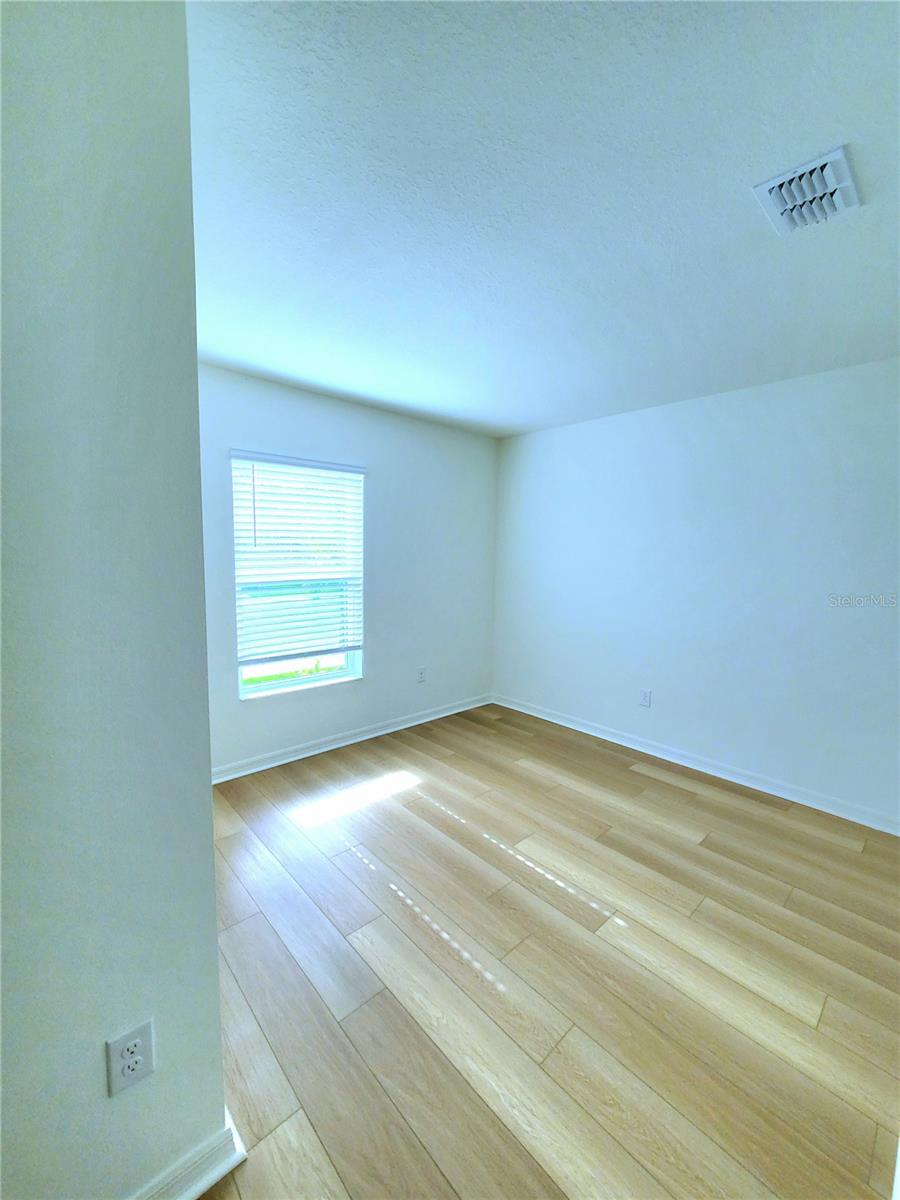 Image 2 of 7 For 7036 Cruz Court